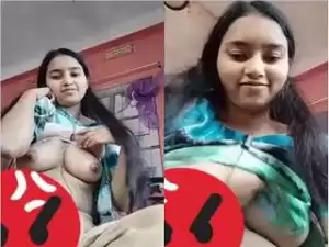 Today Exclusive- Sexy Desi Girl Showing Her Boobs On Video Call part 1