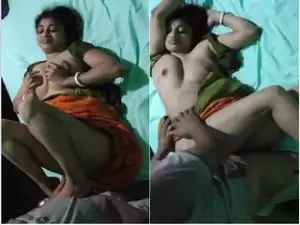 Today Exclusive- Sexy Boudi Boob Pressing And Fucked