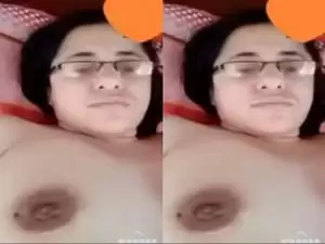 Today Exclusive-Sexy Tamil Bhabhi Showing Her Boobs and Pussy part 2