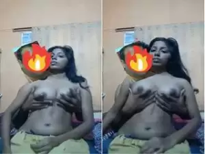 Today Exclusive-Sexy Girl Boobs Pressing By Lover