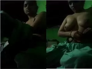 Today Exclusive- Horny Desi Girl Fingering