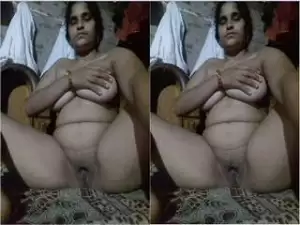 Today Exclusive- Desi Village Bhabhi Showing Her Boobs and Pussy Part 13