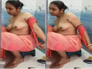 Today Exclusive- Bhabhi Ready For Bathing