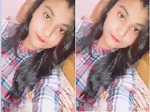 Today Exclusive- Cute Desi Girl Showing Her Boobs And Pussy On Video call