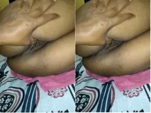 Today Exclusive-Desi Wife Pussy Fingering  By Hubby