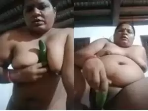 Today Exclusive- Horny Bhabhi Masturbating