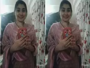 Today Exclusive- Sexy Bangla Girl Showing Her Boobs part 1