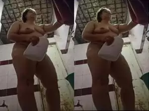Today Exclusive- Horny Desi Bhabhi Record her Bathing Video
