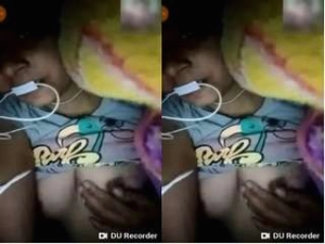 Today Exclusive- Cute Desi Girl Showing Her Boobs And Pussy On Video Call Part 1