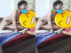 Today Exclusive- Sexy Priya Bhabhi Ridding Dick