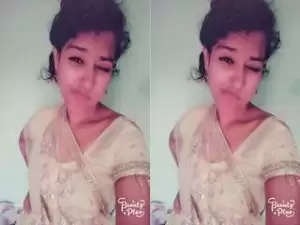 Today Exclusive- Sexy Desi girl Showing Her Boobs part 2