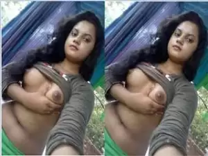Today Exclusive- Sexy Desi Girl Showing Her Boobs and Pussy Part 2