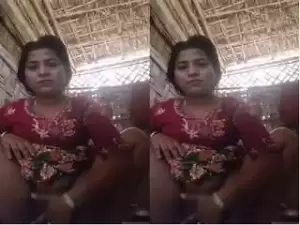 Today Exclusive-  Village Bhabhi Fingering