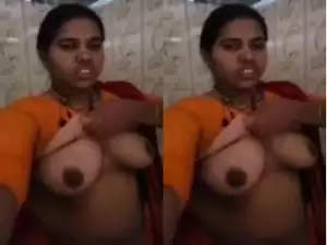 Today Exclusive- Horny Boudi Showing Her Big Boobs