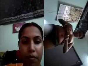 Today Exclusive- Boudi Showing Her Nude Body