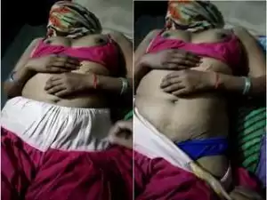 Today Exclusive- Hubby Record Wife Boobs and Pussy Video Part 2