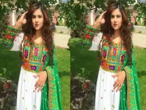 Today Exclusive- Sexy NRI Girl Showing Her Nude Body part  2