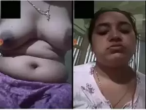 Today Exclusive- Horny Desi Girl Showing Hr Boobs and Fingering On Video Call part 3