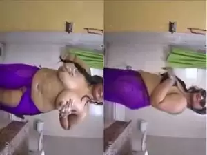 Today Exclusive- Sexy Desi Bhabhi Hot Bathing Live Show