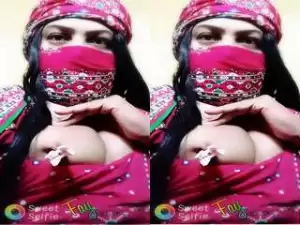 Today Exclusive- Sexy Desi Girl Play With her Boobs part  2