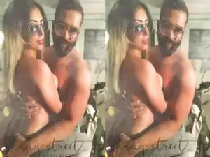 Today Exclusive- Sexy Desi Wife Blowjob And Boob Fucked
