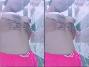 Today Exclusive- Cute Desi girl Showing Her boobs and Pussy part 1