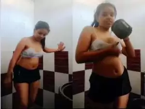 Today Exclusive- Cute Desi Girl Showing Her Boobs And Pussy Part 1
