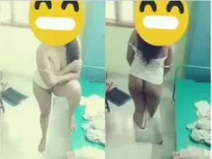 Today Exclusive- Sexy Desi Girl Showing Her Ass