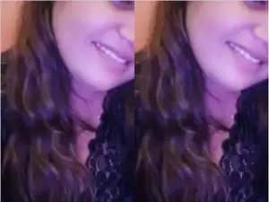Today Exclusive- Sexy Paki Girl Showing Her Boobs and Pussy