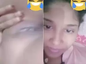 Today Exclusive- Desi girl Showing Her Wet pussy