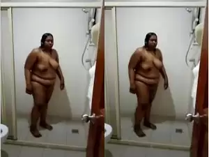 Today Exclusive- Lankan Tamil Wife Nude Video Record By Hubby