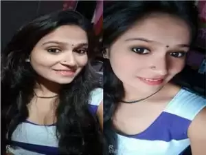Today Exclusive-Horny Desi Girl Showing Her Boobs and Fingering  Part 2