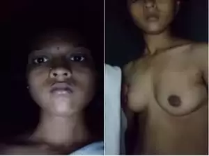Today Exclusive-Cute Tamil Girl Showing Her Boobs and Pussy