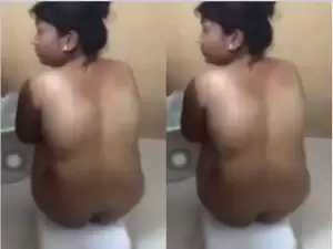 Today Exclusive- Sali Bathing Record By Giju