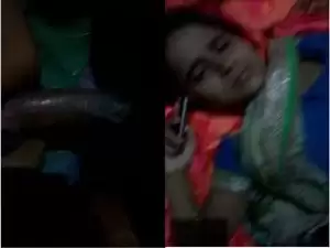 Today Exclusive- Desi Randi Bhabhi Talking in Phone while Fucked