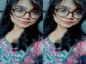 Today Exclusive- Cute Desi Girl Showing Her Boobs on Video Call