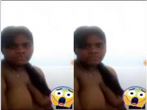 Today Exclusive- Big Desi Girl Showing Nude Body On Video Call