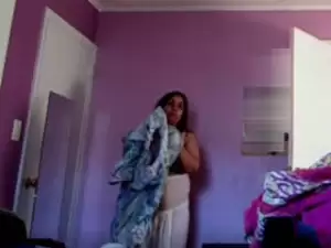 Aunty change her cloth