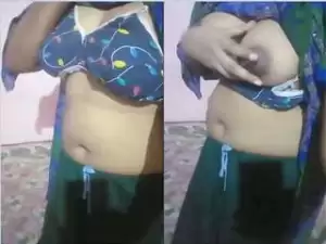 Today Exclusive -Cute Tamil Girl Showing her Boobs