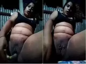 Today Exclusive -Desi Girl Masturbating With Cucumber
