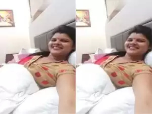 Today Exclusive- Sexy Desi Bhabhi Fucked By Lover