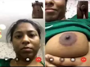 Today Exclusive- Desi Girl Showing Her Boobs on Video Call