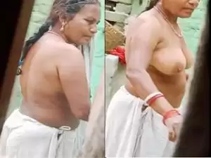 Today Exclusive- Mature Aunty Out door cloths wearing  Record in Hidden Cam