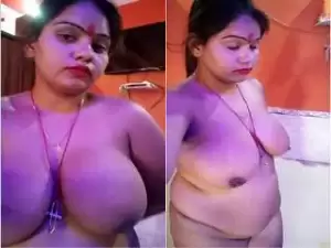Today Exclusive- Horny Desi Wife Record Nude Selfie