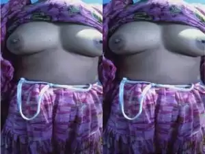 Today Exclusive-Sexy Desi Bhabhi Showing Her Boobs and Pussy TO Dewar Part 3