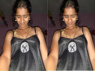 Today Exclusive- Tamil Bhabhi Showing Her Nude Body