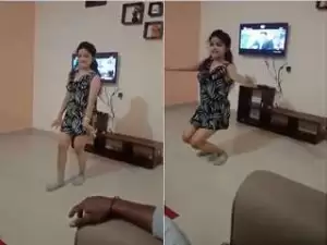 Today Exclusive -Sexy Call Girl Dance