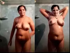 Today Exclusive – Desi Tamil Wife Bathing