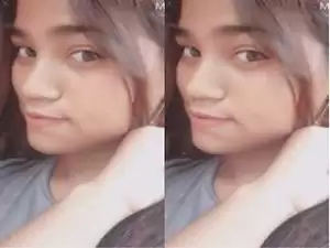 Today Exclusive – Cute Desi Girl Showing her Boobs On Video Call