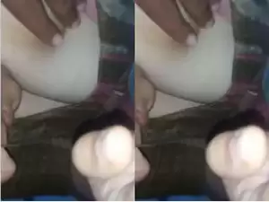 Today Exclusive – Desi Wife Boob Pressing and Fucked By Hubby Part 1